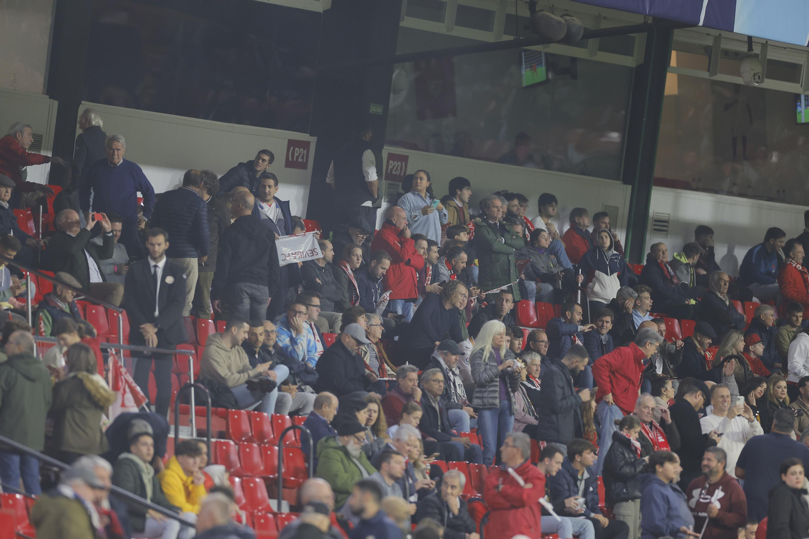 Búscate en las fotos del Sevilla Fc- PSV