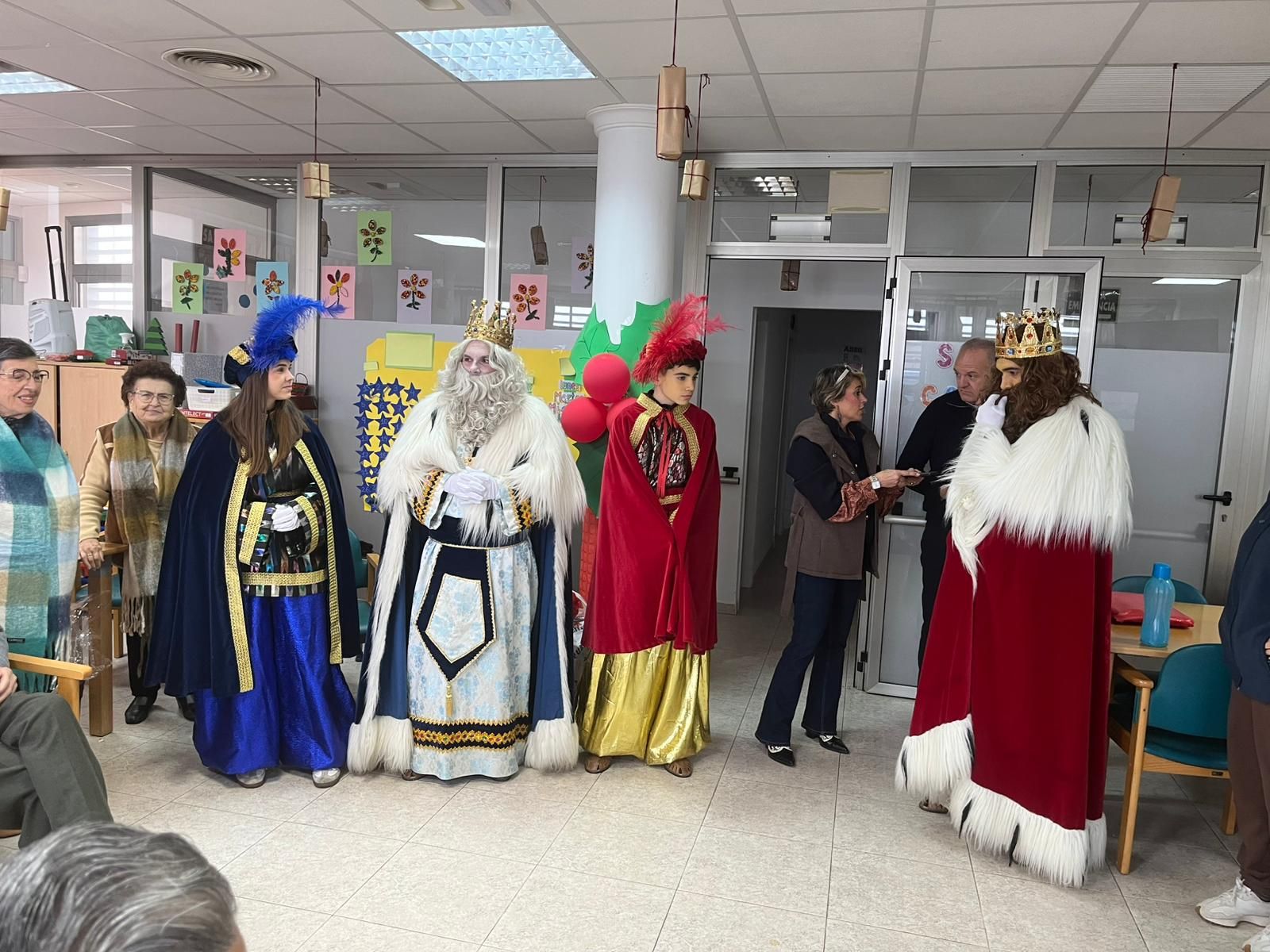 La mágica cabalgata de los Reyes Magos en Cuevas del Almanzora, en imágenes