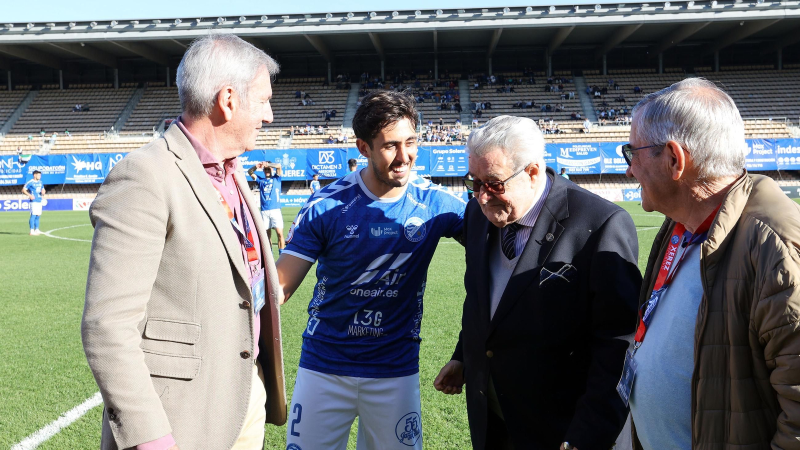 Imágenes del Xerez DFC contra el CF Villanovense en Chapín