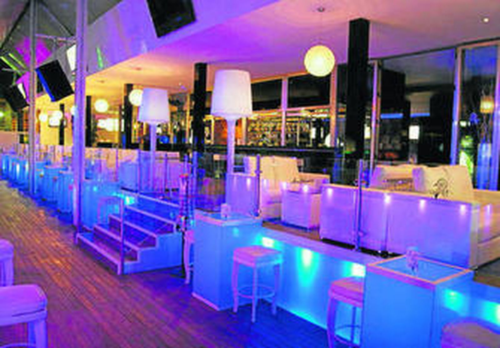 La terraza abre ahora todos los días desde por la tarde.