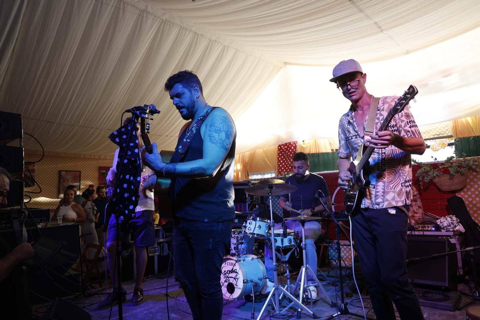 Búscate en las fotos del lunes en la Feria de Tarifa 2025