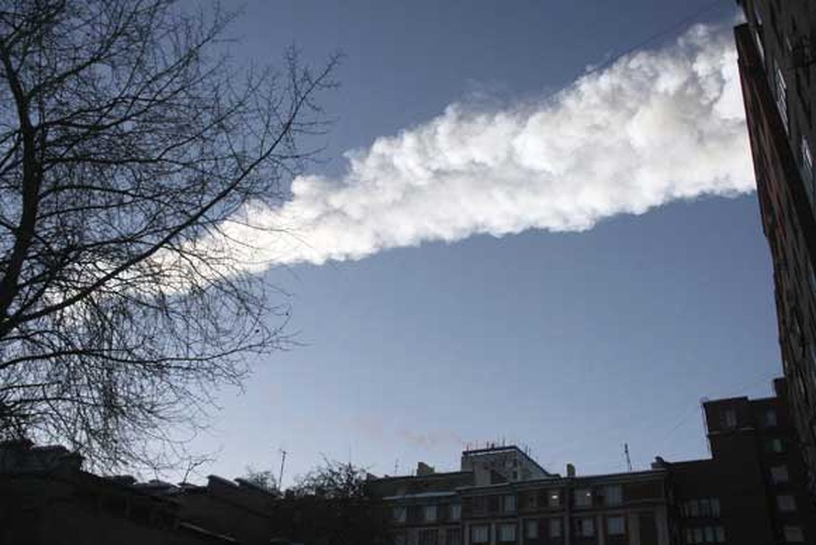 Unos mil heridos por la caída de un meteorito en Rusia