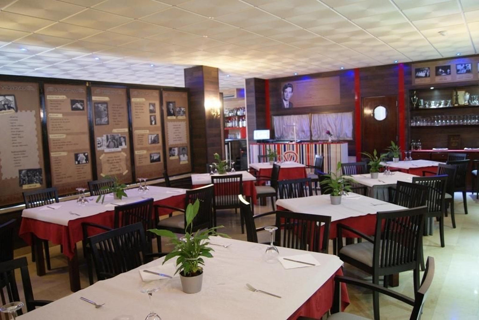 Un hotel de Nerva invita a cenar por San Valentín a sus clientes más especiales