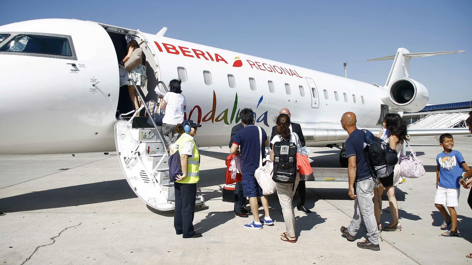 Air Nostrum opera la nueva ruta con Melilla