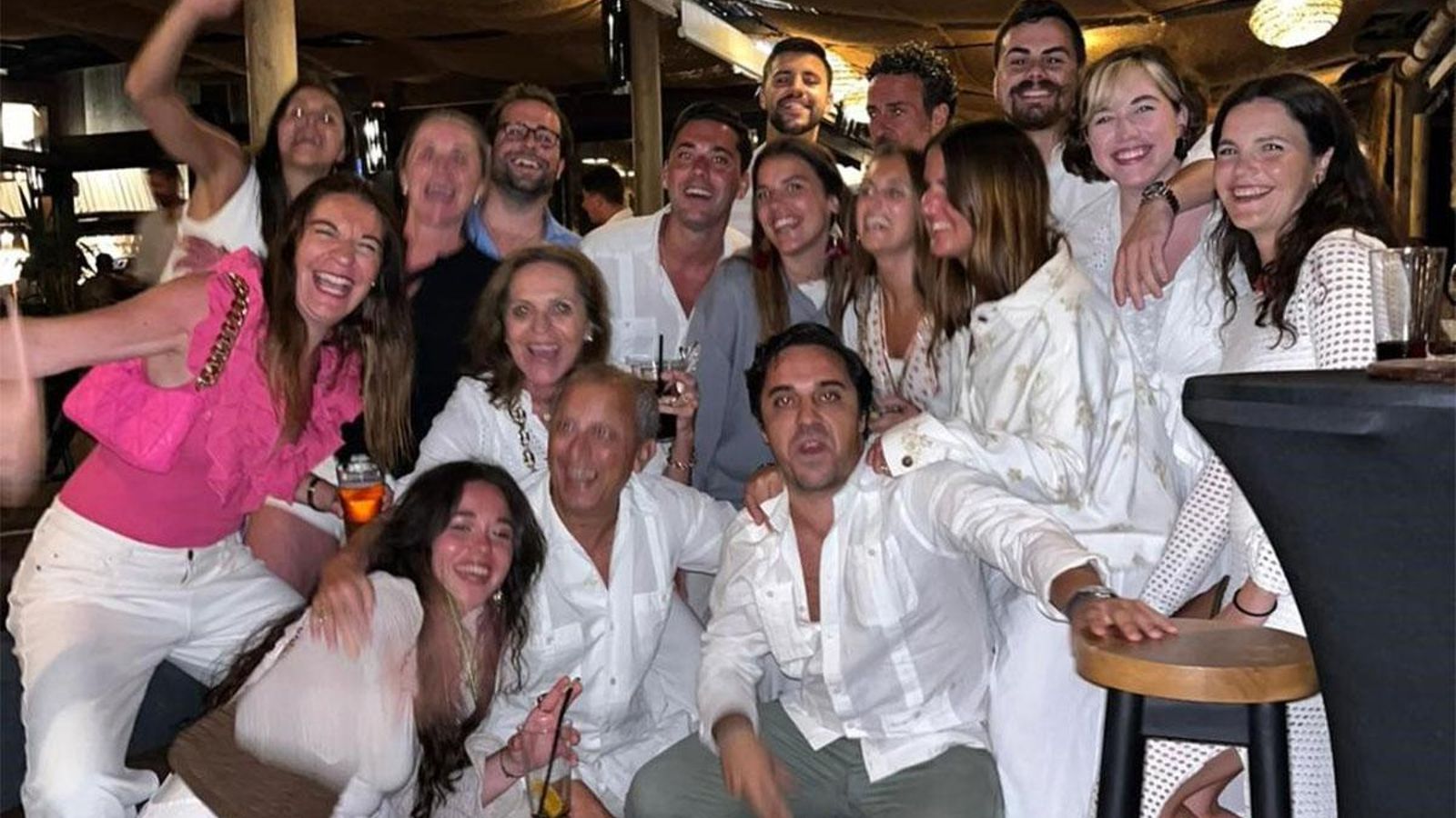 Susana Rosendo, Nacho del Río, Paloma Crespo, Marisa Fernández Zambonino, Ana Crespo y Carlota Guilloto, entre otros.