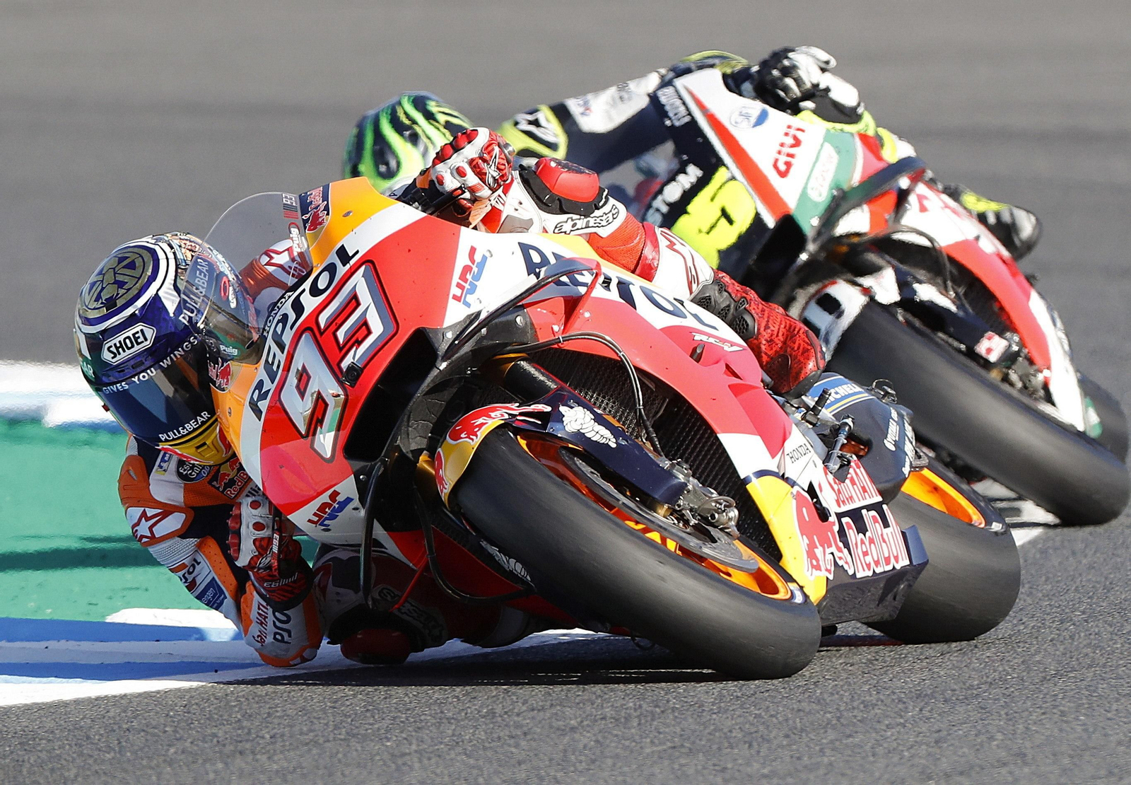 Márquez celebra su título