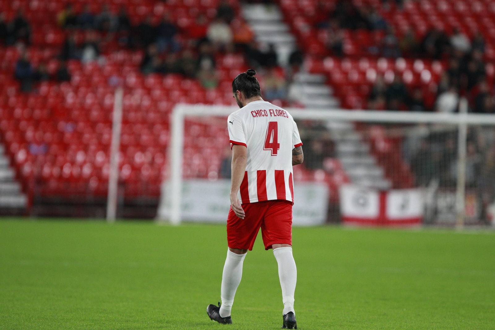 Imágenes del partido homenaje al 'eterno' capitán de la U.D. Almería, José Ortiz