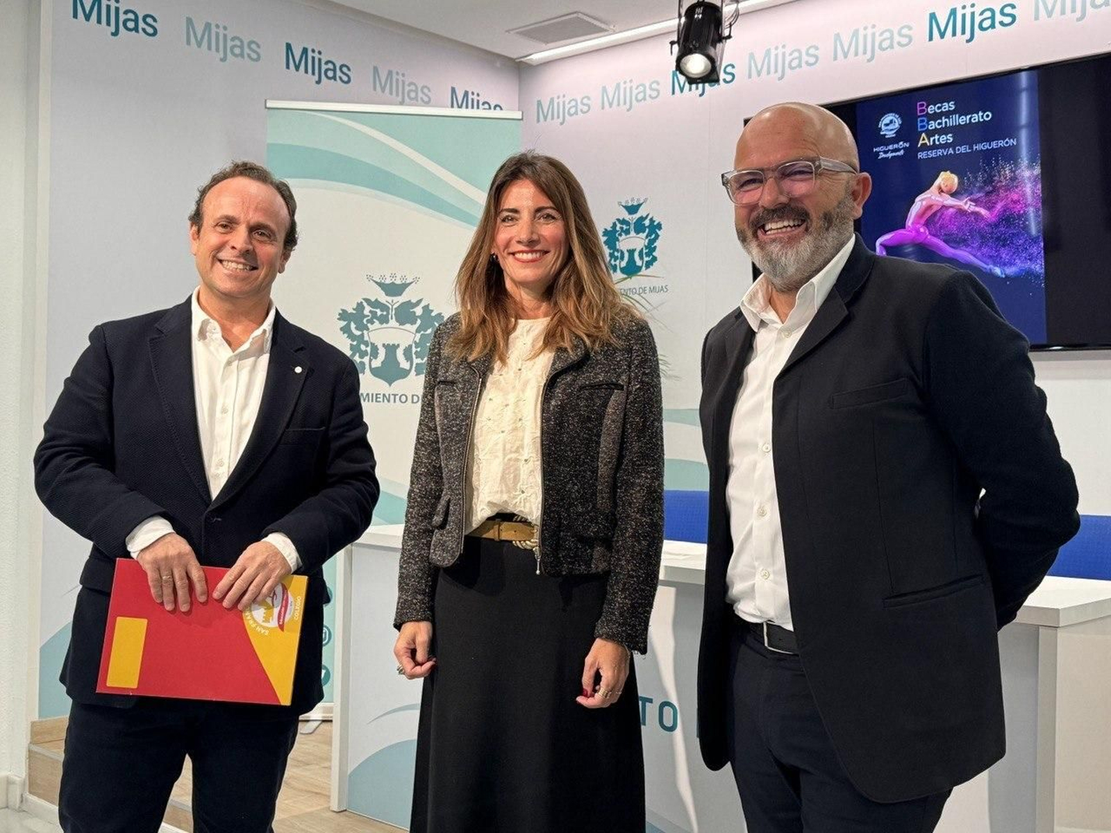 De izquierda a derecha, Javier Alcázar, Ana Mata y Javier Rodríguez.