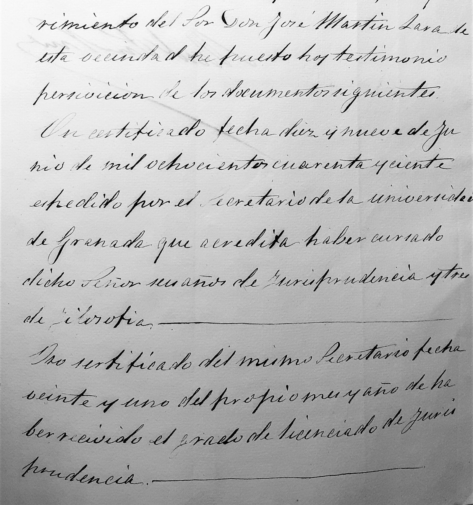 Martín Lara presenta las acreditaciones de filósofo y jurista