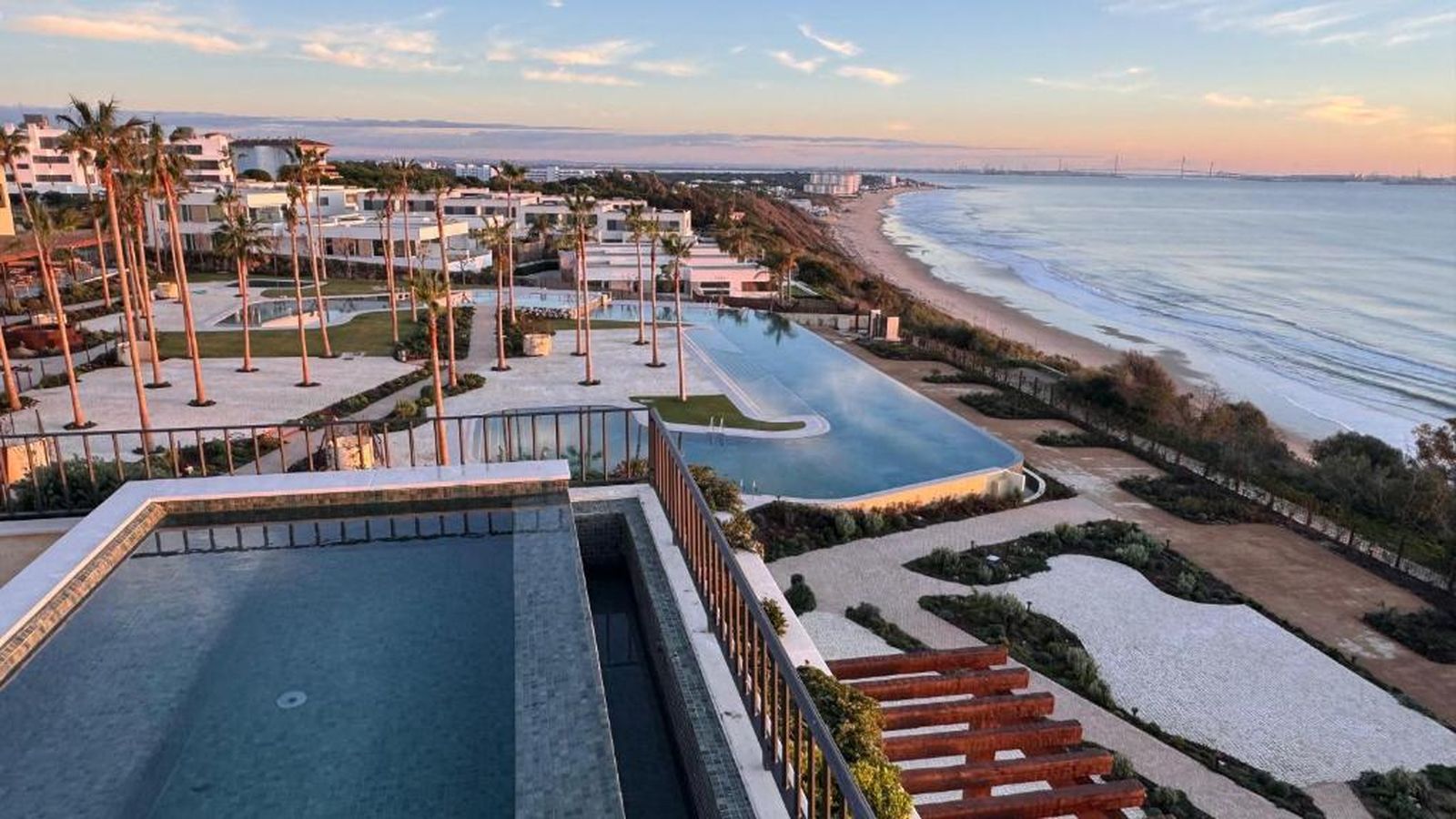 Así es el Punta Bermeja Premium Beach, el nuevo hotel de El Puerto que abre en pleno puente del Día de Andalucía