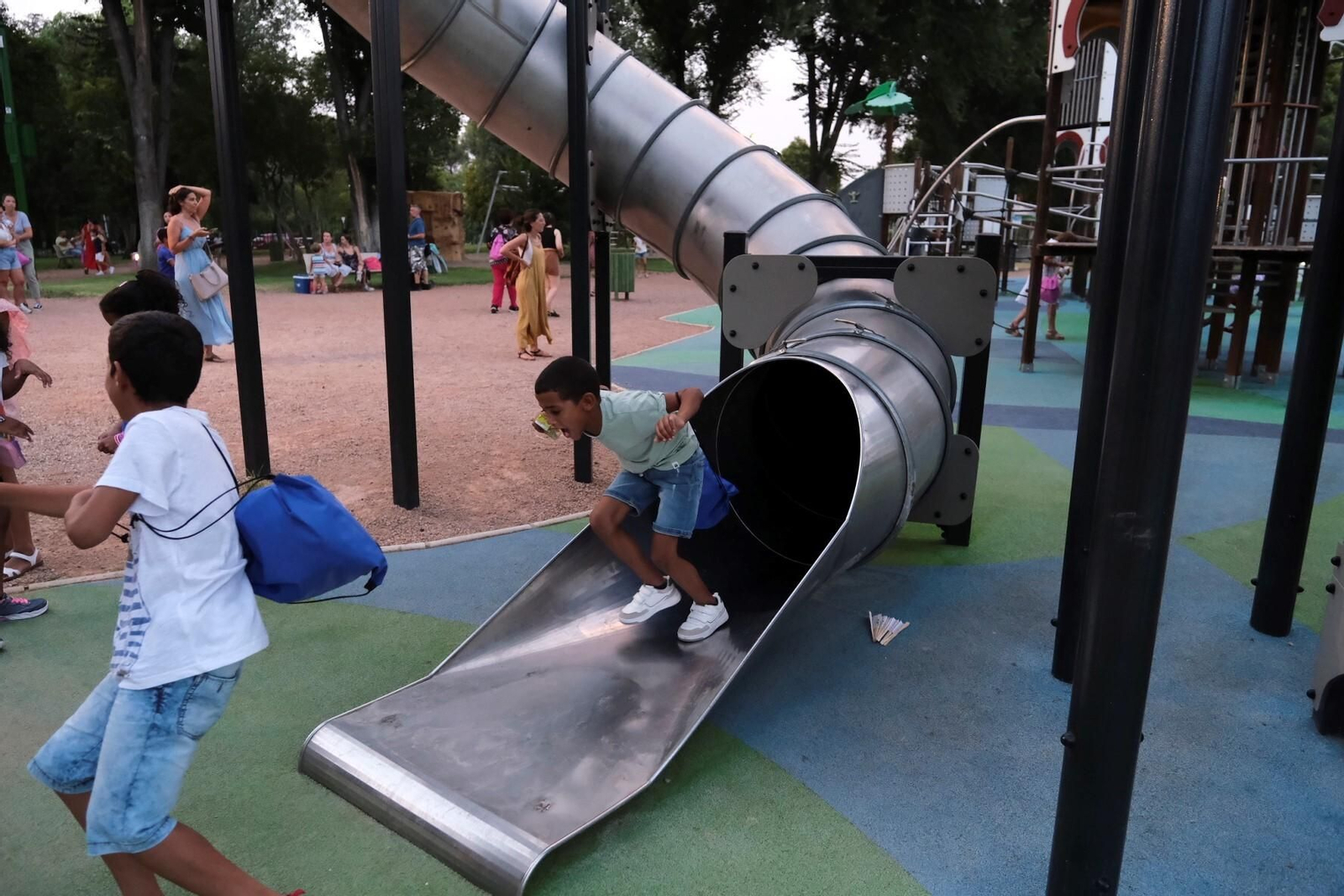 Las fotos de la recepción a los niños saharauis que llegan a Córdoba este verano Las fotos de la recepción a los niños saharauis que llegan a Córdoba este verano