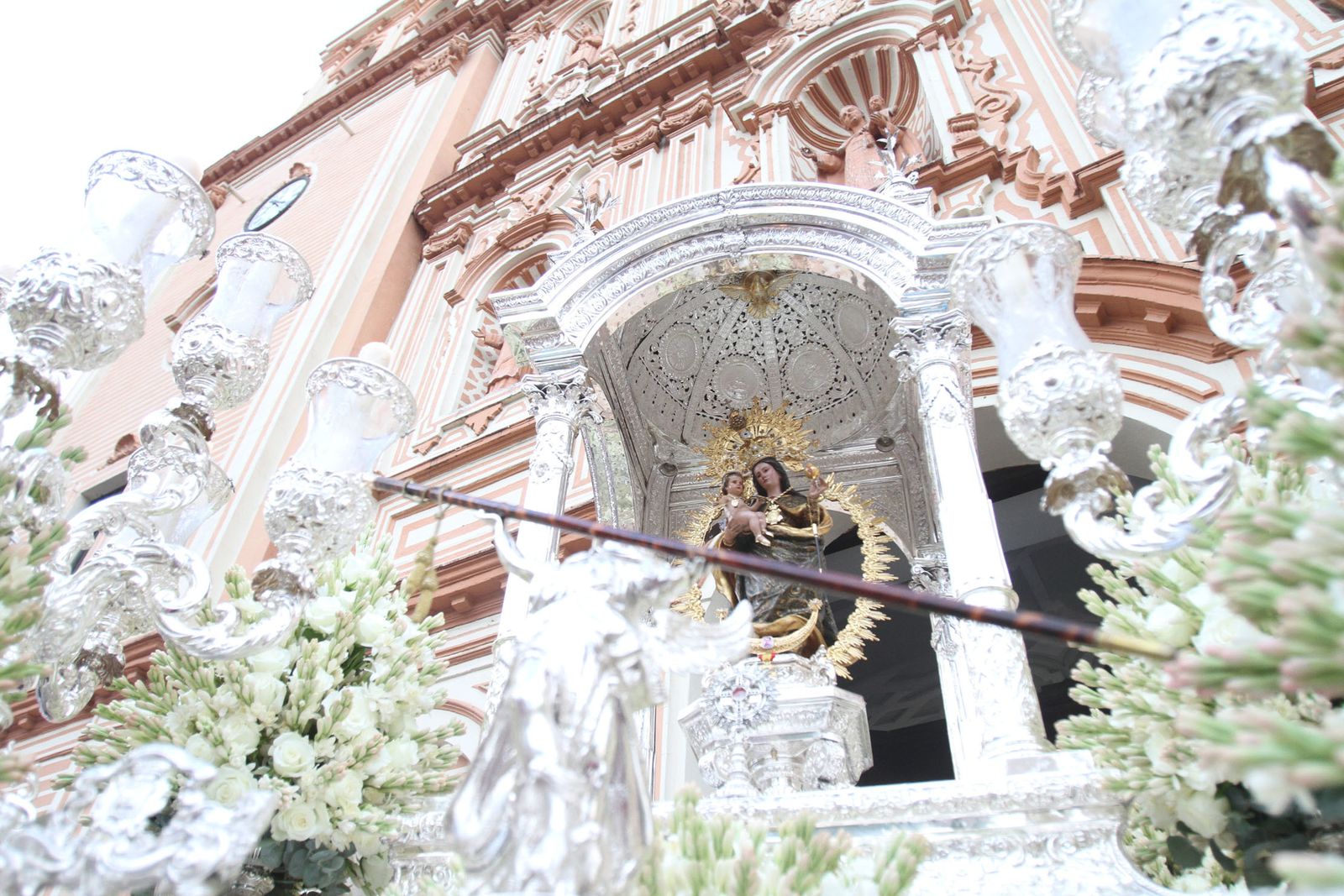Procesión solemne de la Virgen de la Cinta.
