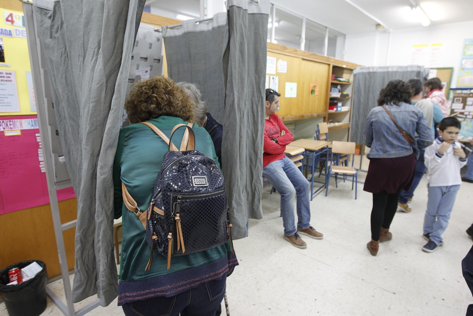 Fotogalería votaciones Elecciones Generales 2019. Almería