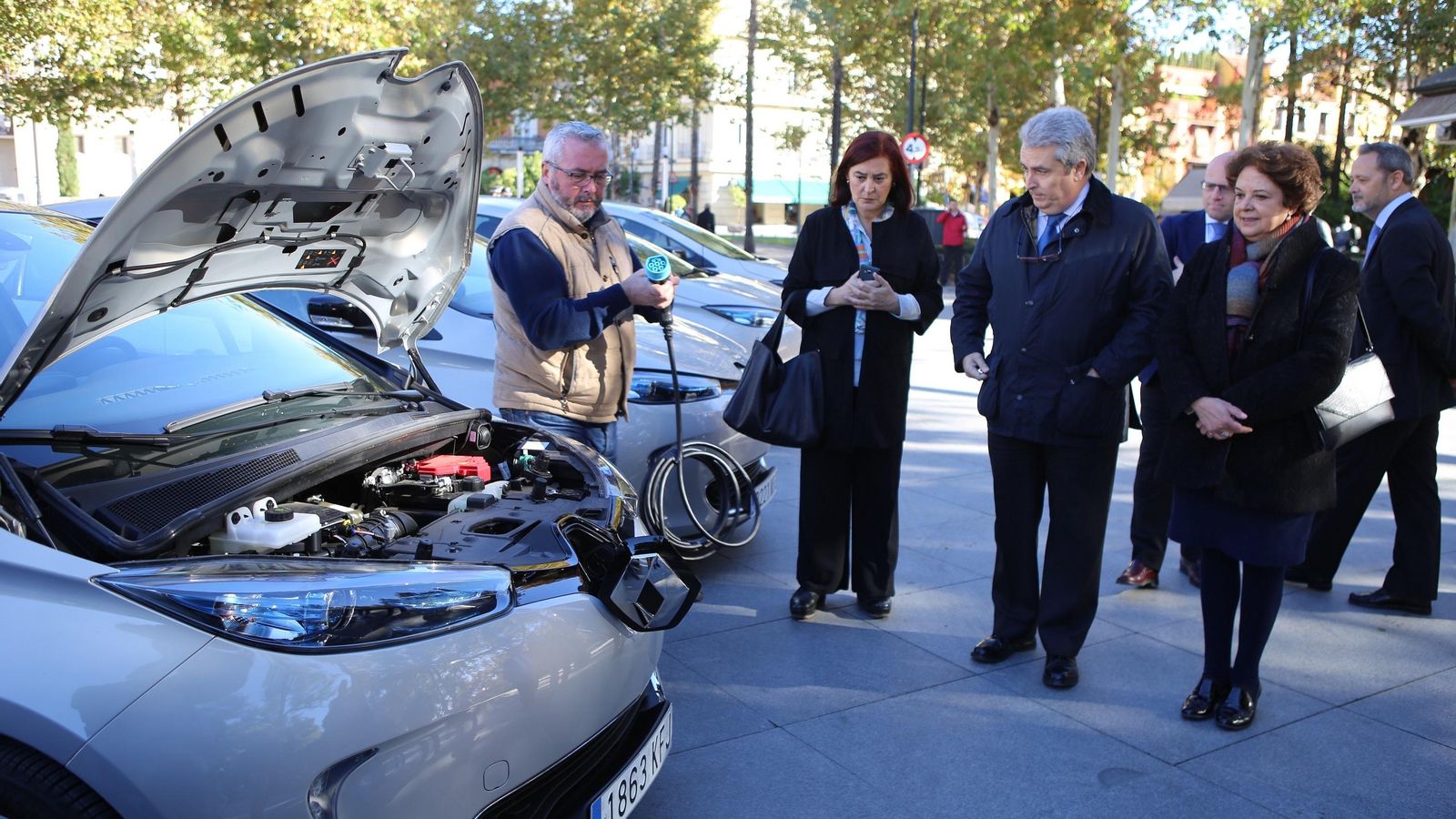 Coches eléctricos para los capitulares.