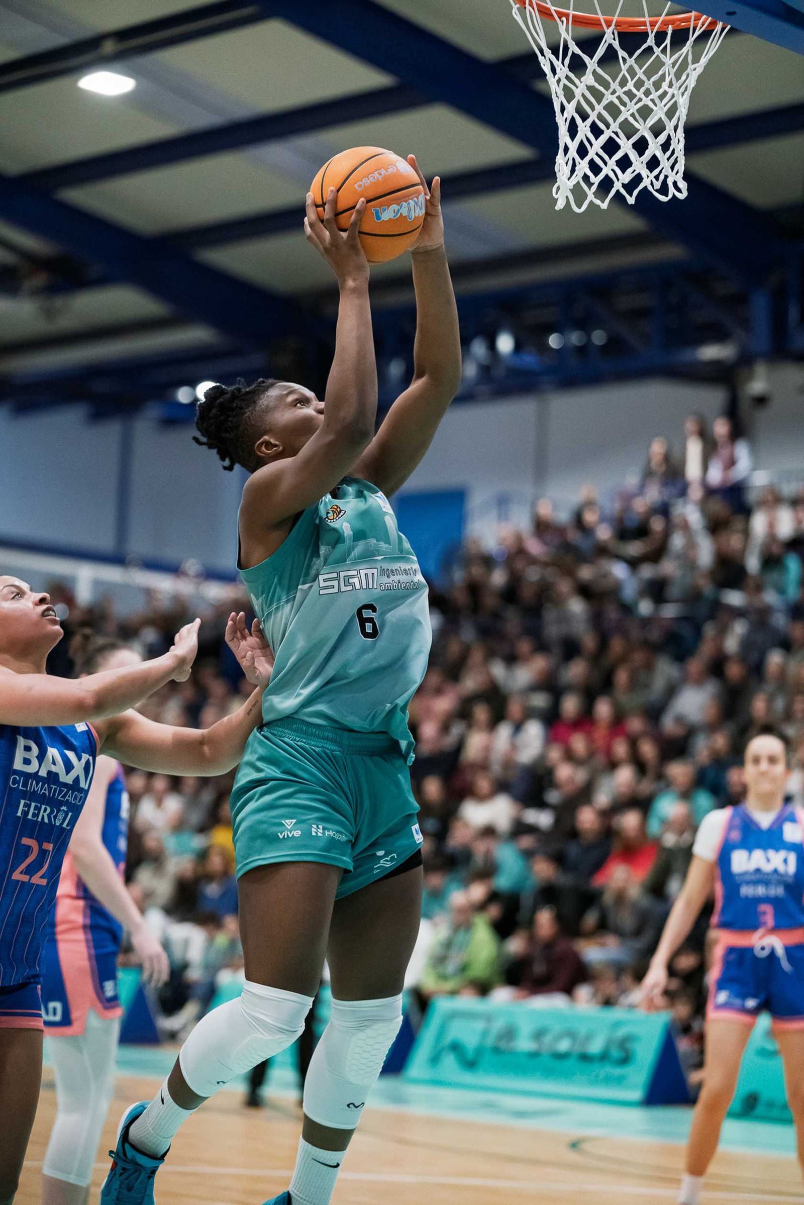 CAB Estepona-Baxi Ferrol: Partido redondo para hacer vibrar al Pineda