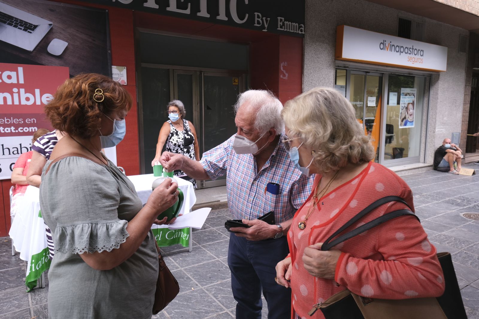 Cuestación de la AECC contra el cáncer en Almería