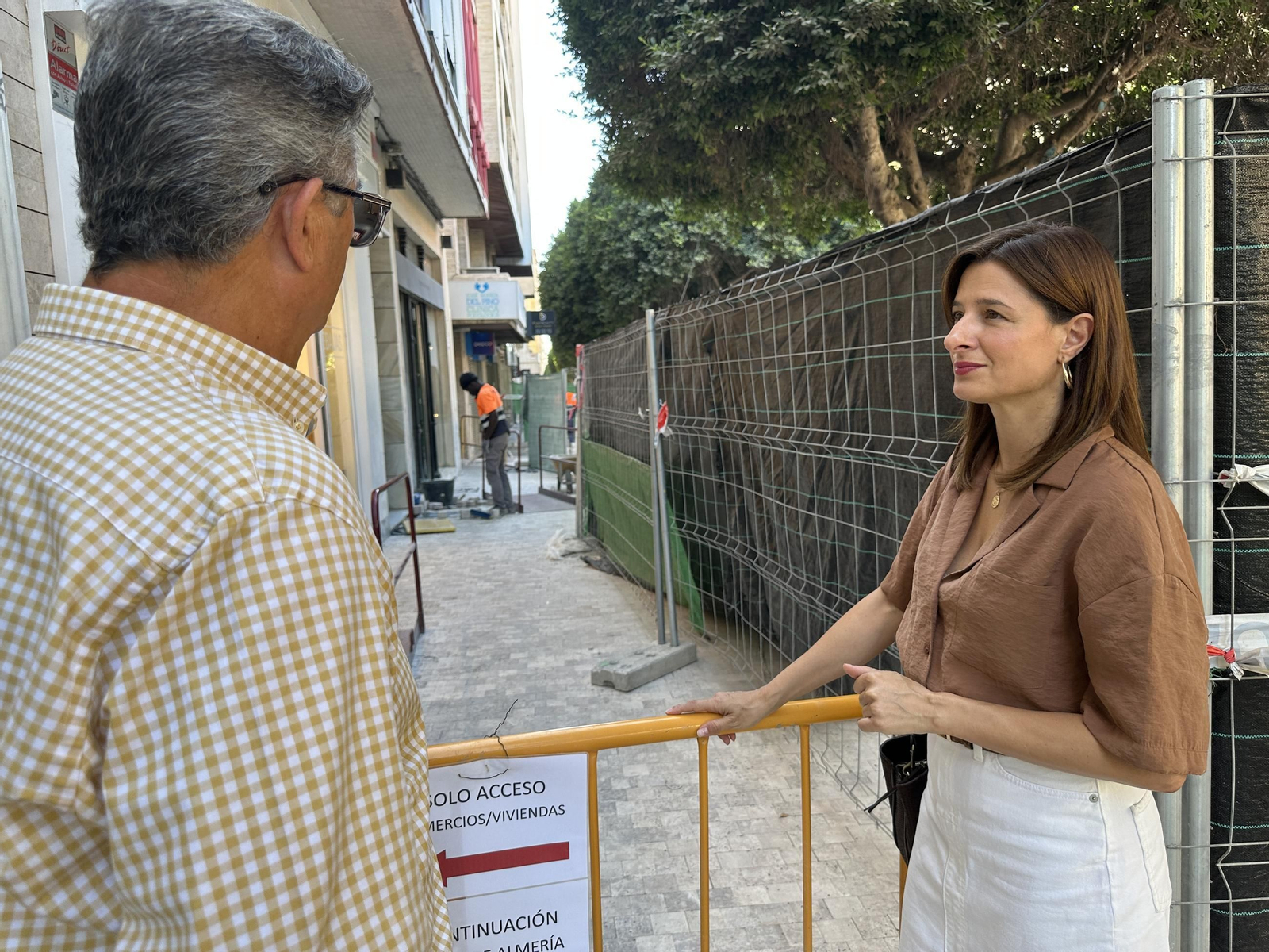Herrera en el Paseo de Almería.