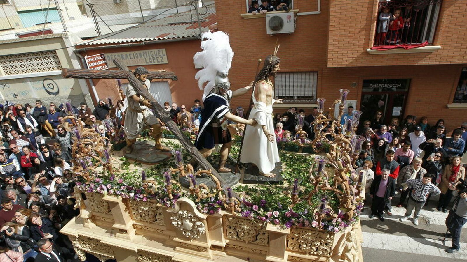 Santísimo Cristo de la Misericordia, última obra de Dubé en la ciudad (2009).