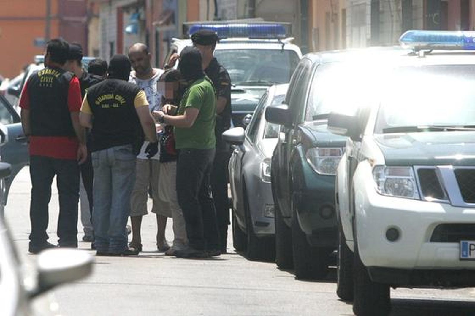 La Guardia Civil detiene a un hombre en La Línea por su presunta implicación con el terrorismo yihadista./  J.M Quiñones