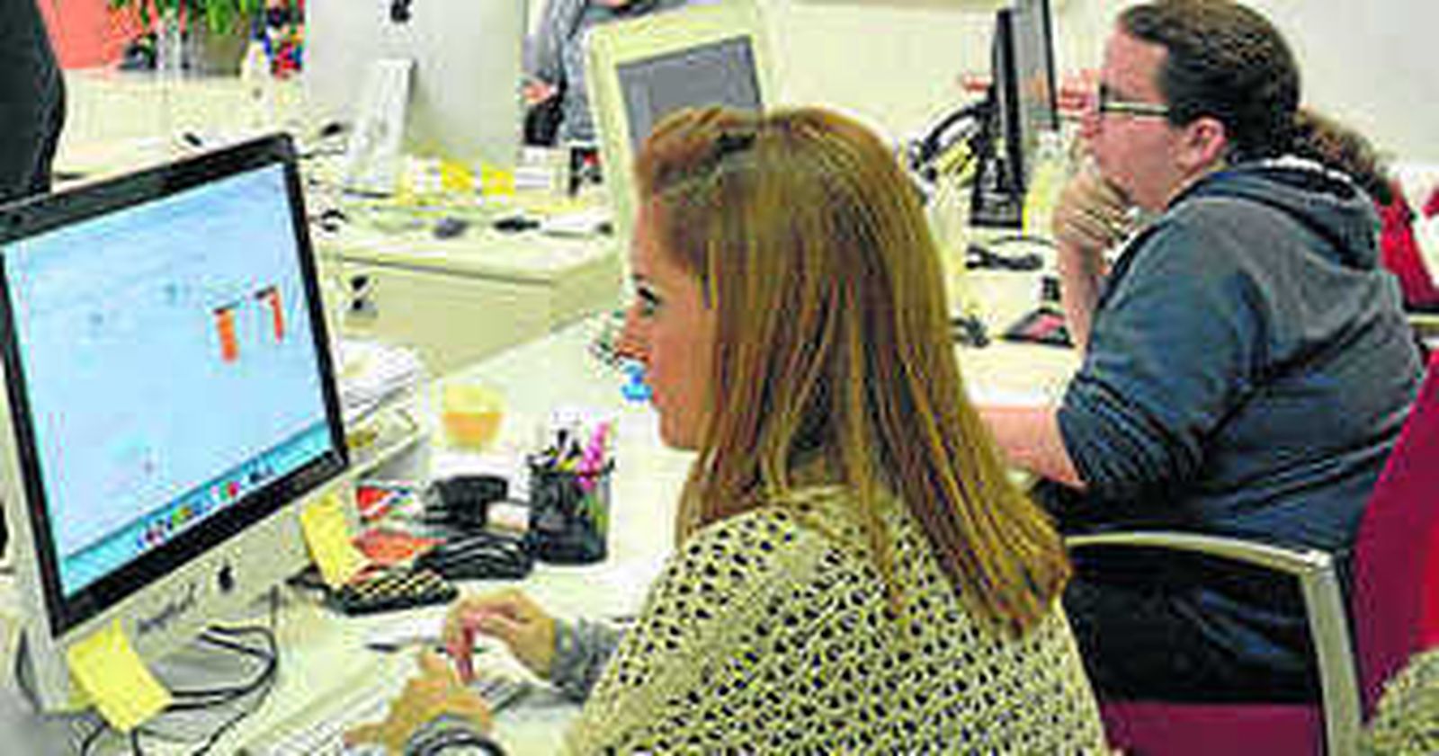 El director Técnico de Innopro Advanced, José Castro (izquierda), junto a parte de su equipo.