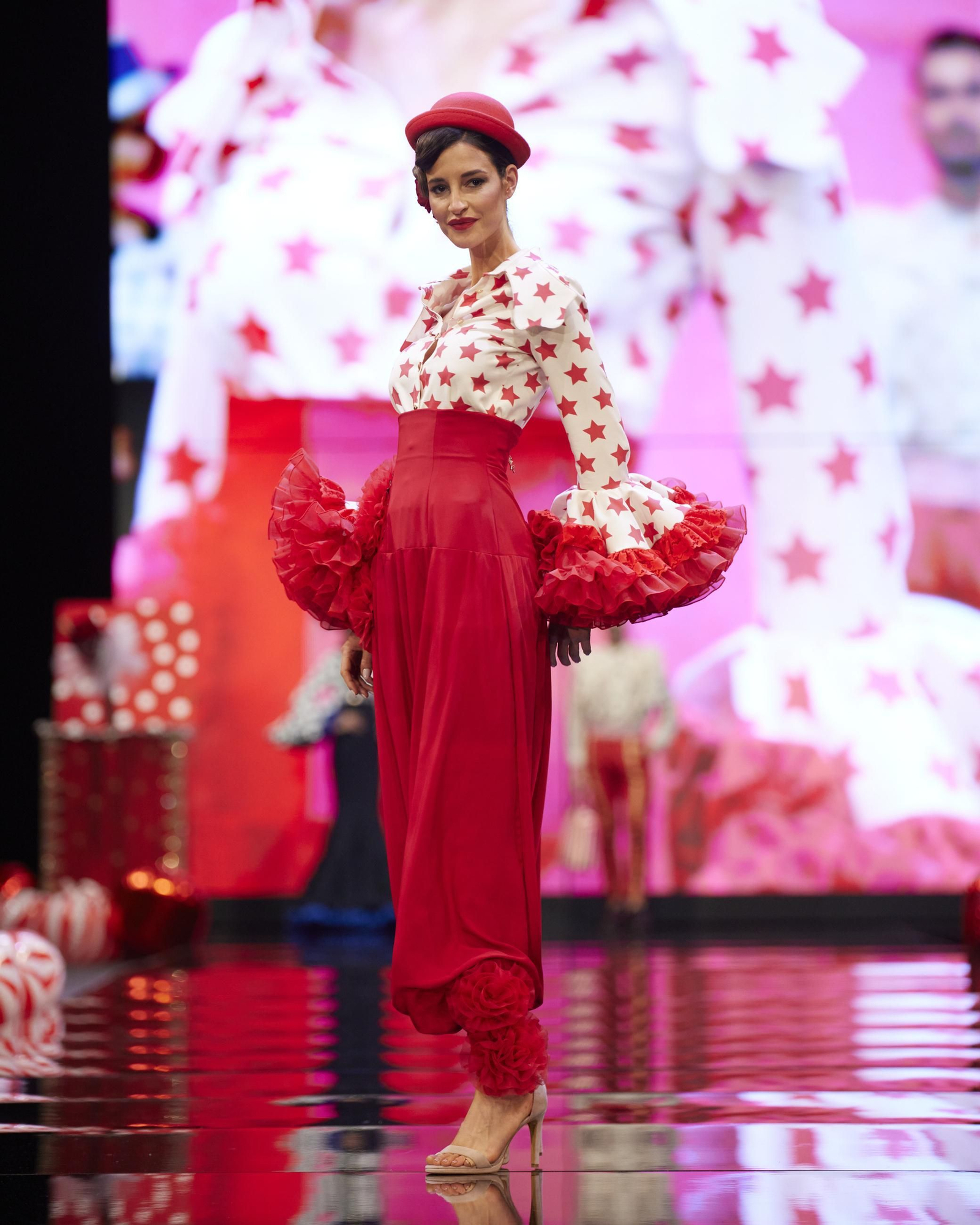 El desfile de Flor de Cerezo en SIMOF 2025, todas las fotos