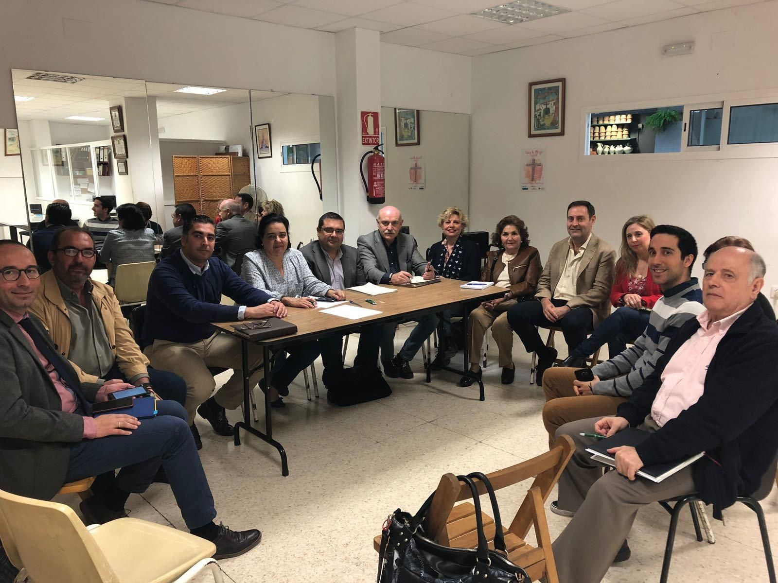 Reunión del Ayuntamiento con los vecinos de San Lorenzo y San Marcos.