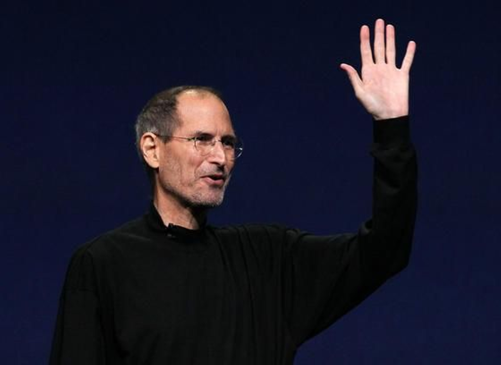 Steve Jobs presenta el iPad 2, la nueva versión del 'tablet' de Apple.  Foto: AFP Photo
