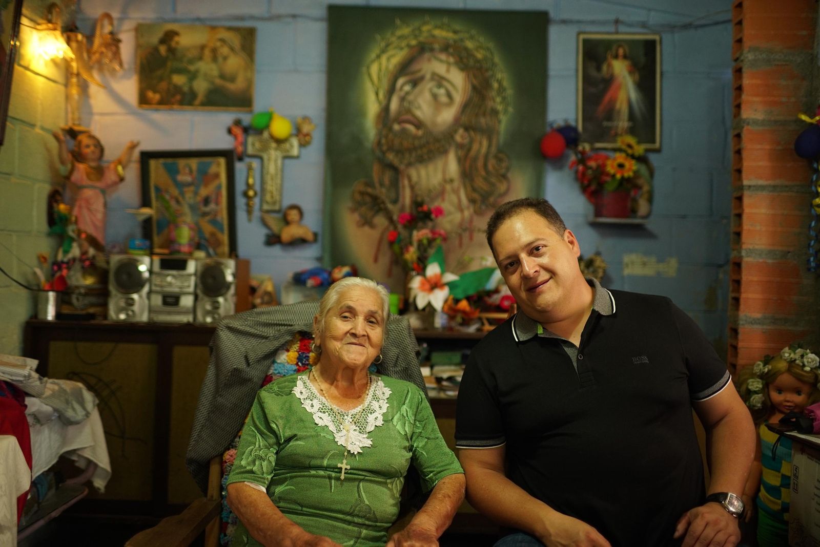 'Tata', la viuda de Pablo Escobar, habla por primera vez ante las cámaras sobre detalles de su vida.