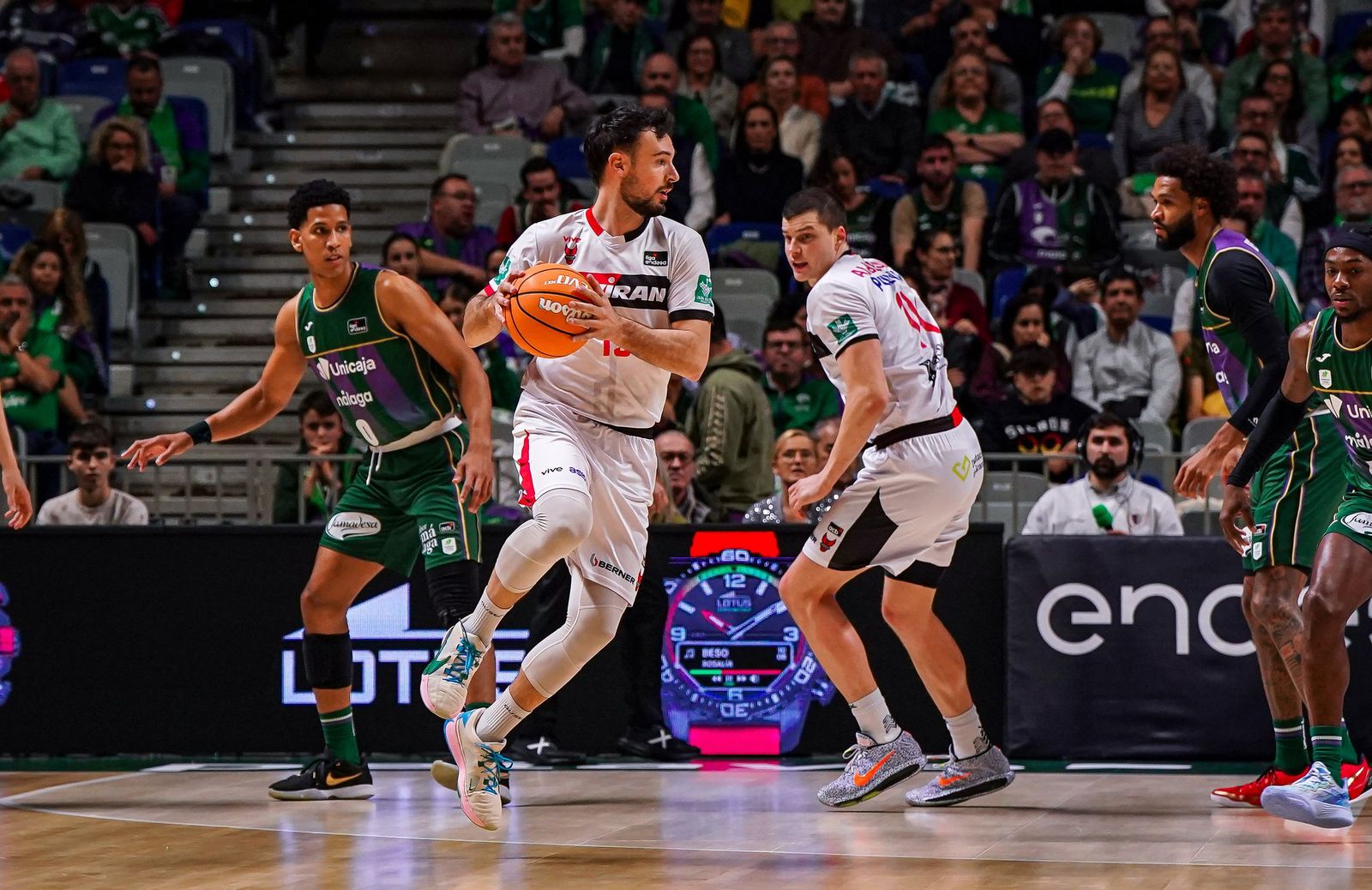 El Unicaja-Covirán Granada, en fotos