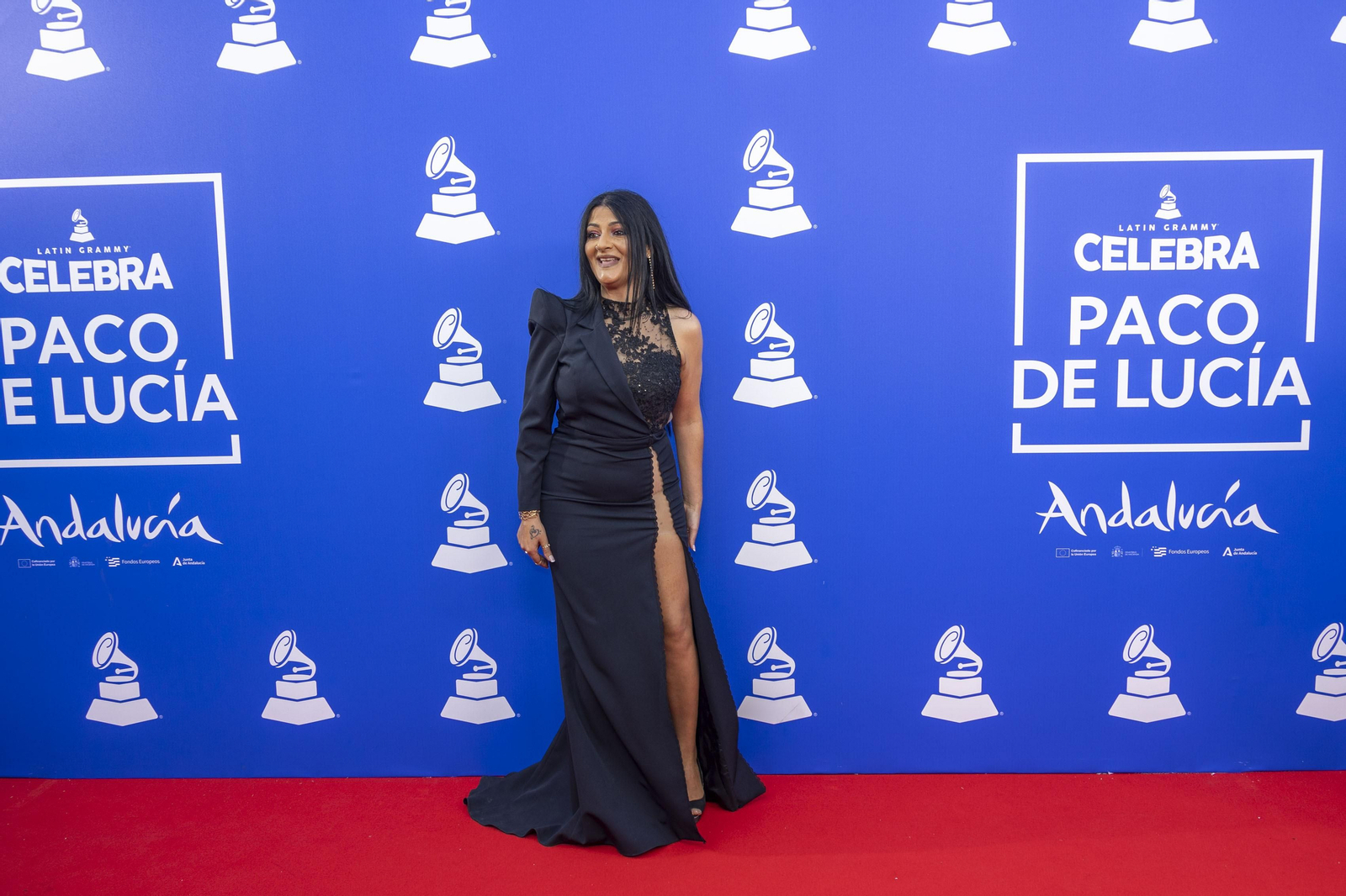 Las imágenes de la alfombra roja en el Falla con el homenaje de los Latin Grammy a Paco de Lucía