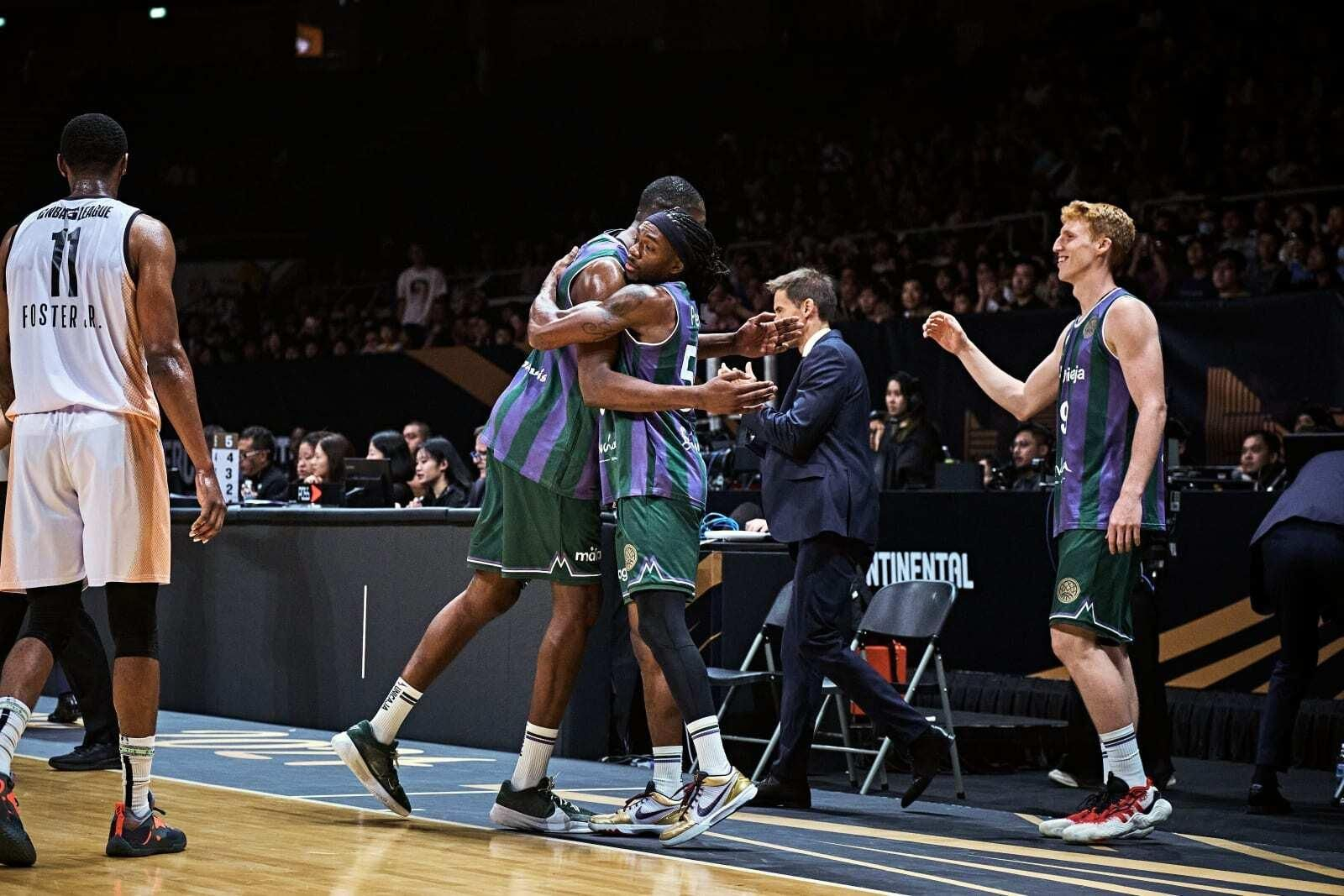 Las fotos de la celebración del Unicaja tras ganar la Copa Intercontinental