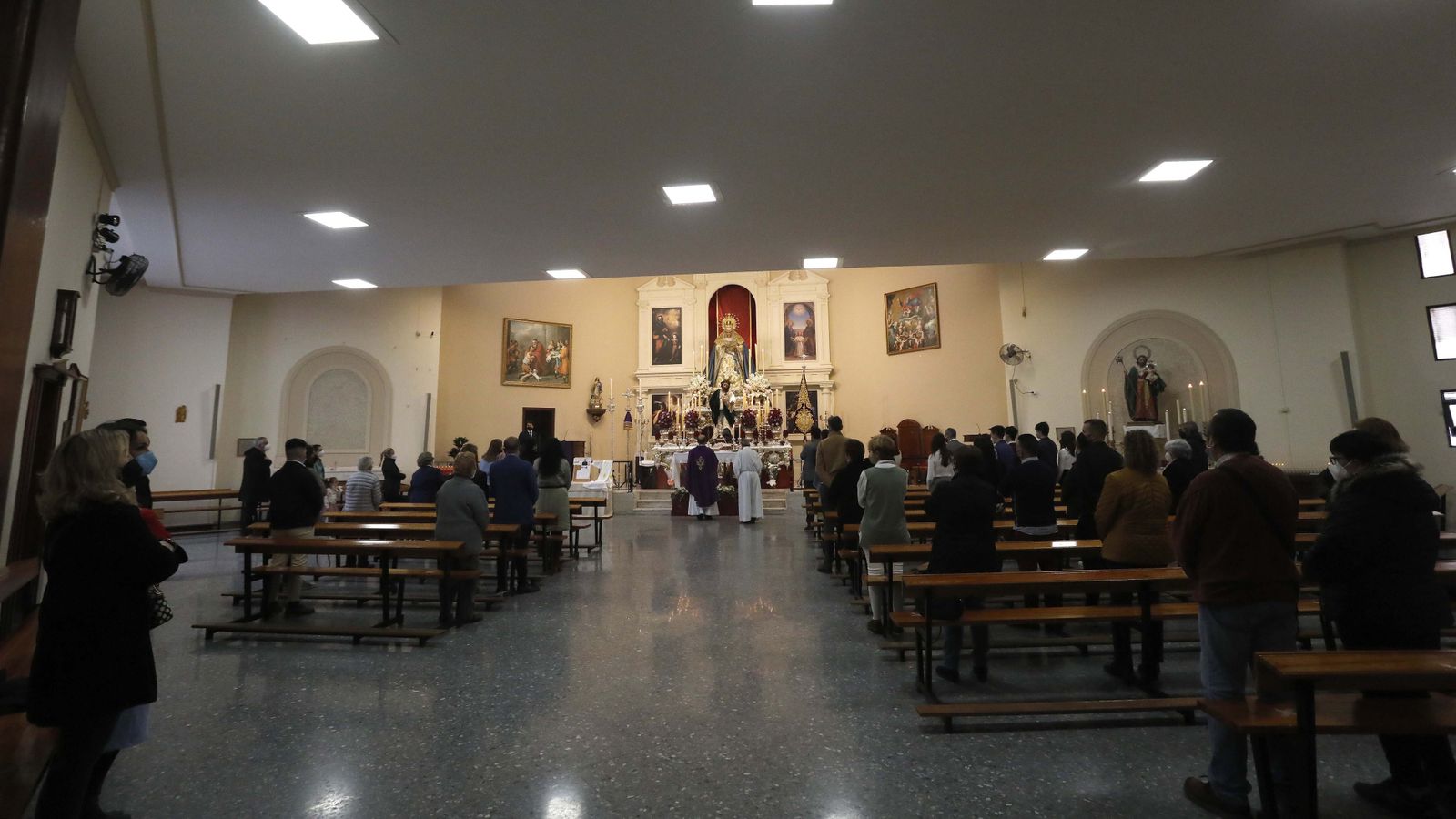 Fotos del Miércoles Santo en La Línea: Medinaceli, Huerto y Amor, Abandono y Mayor Dolor