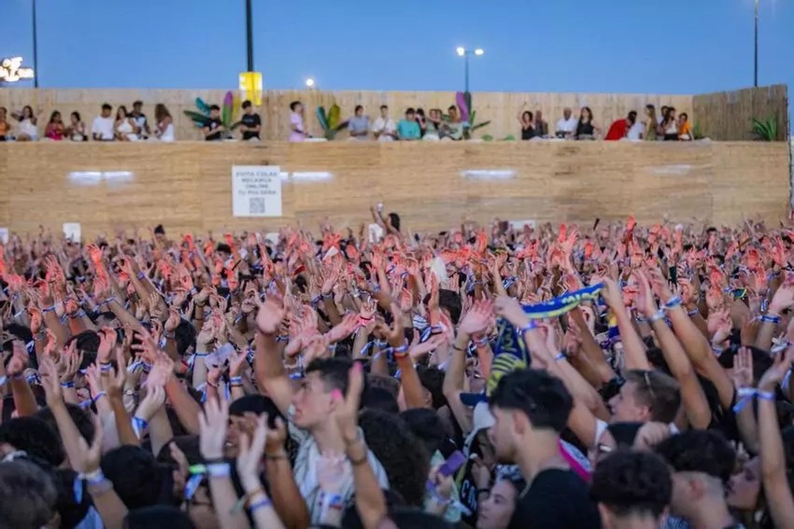 El público del Latin Urban Fest, durante un concierto de la pasada edición