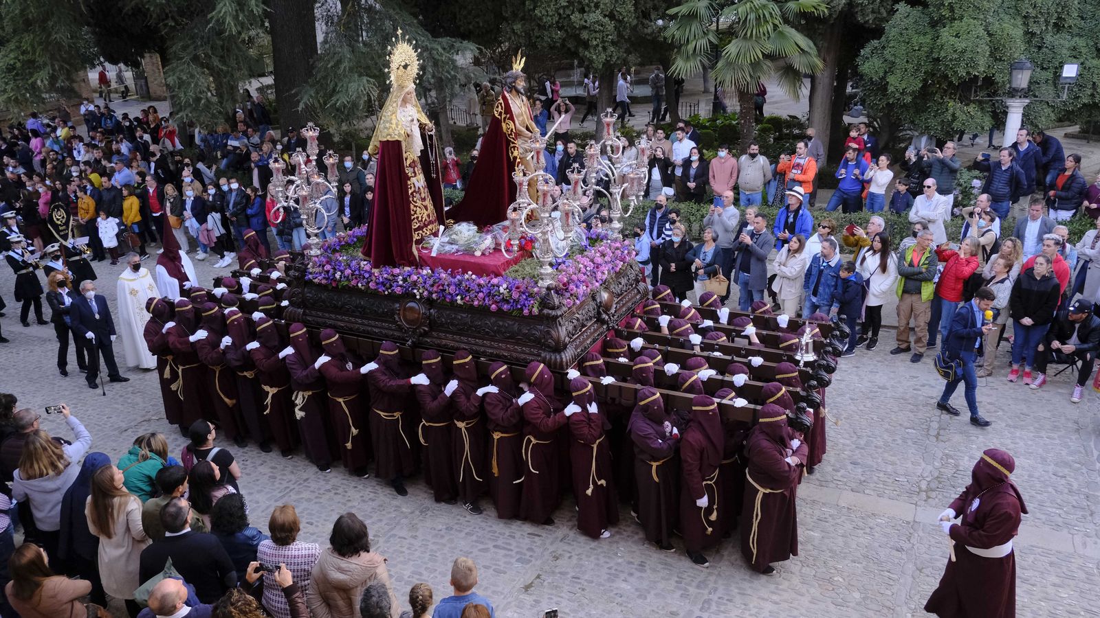 Ecce-Homo procesionó con un único trono.