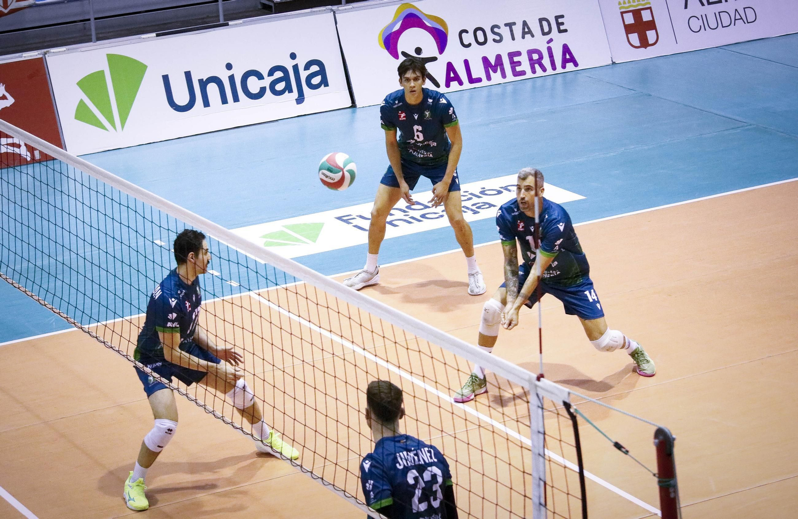 Unicaja Costa de Almería-Arenal Emeve de la Superliga, en imágenes