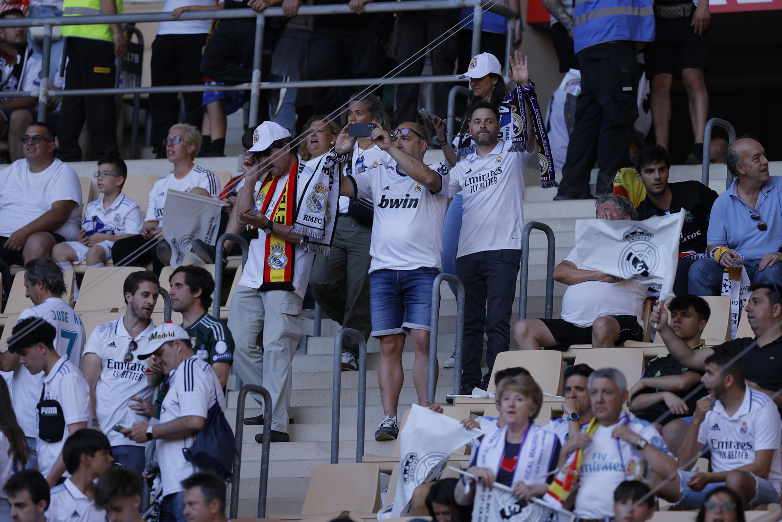 Búscate en las fotos de la final de la Copa del Rey entre el Madrid y el Osasuna