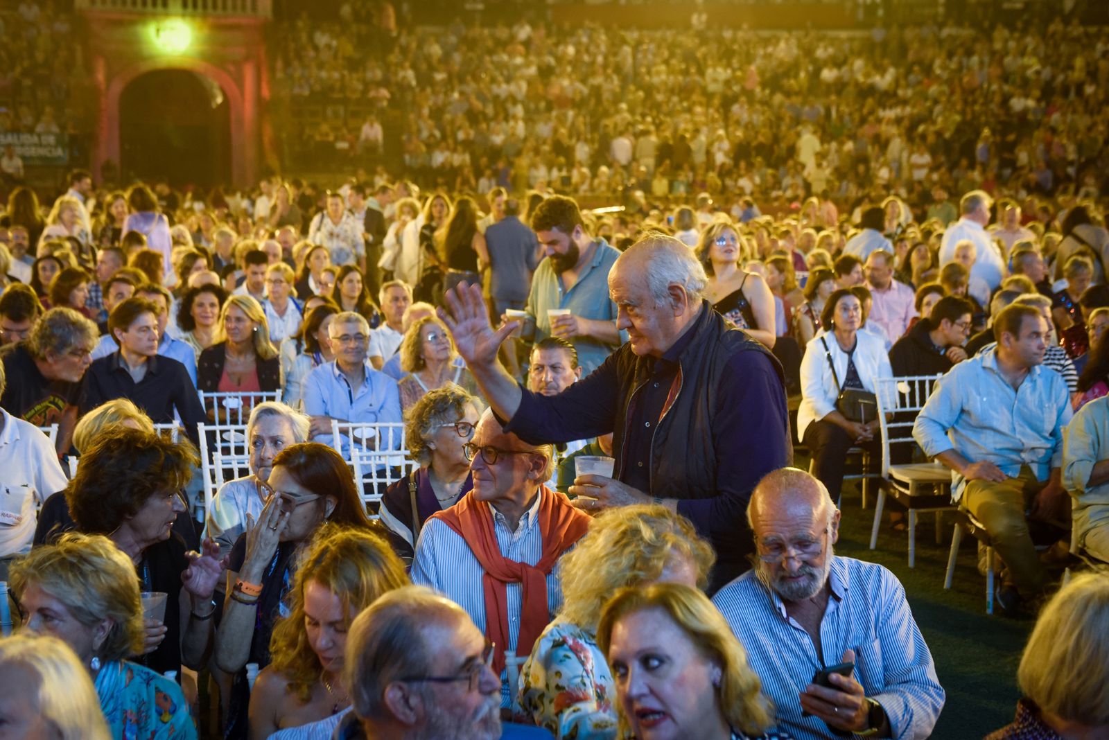 El concierto de Raphael en las Noches de La Maestranza, en imágenes