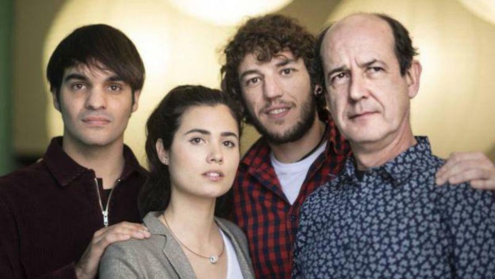 La familia de Miren en la adaptación televisiva de 'Patria'