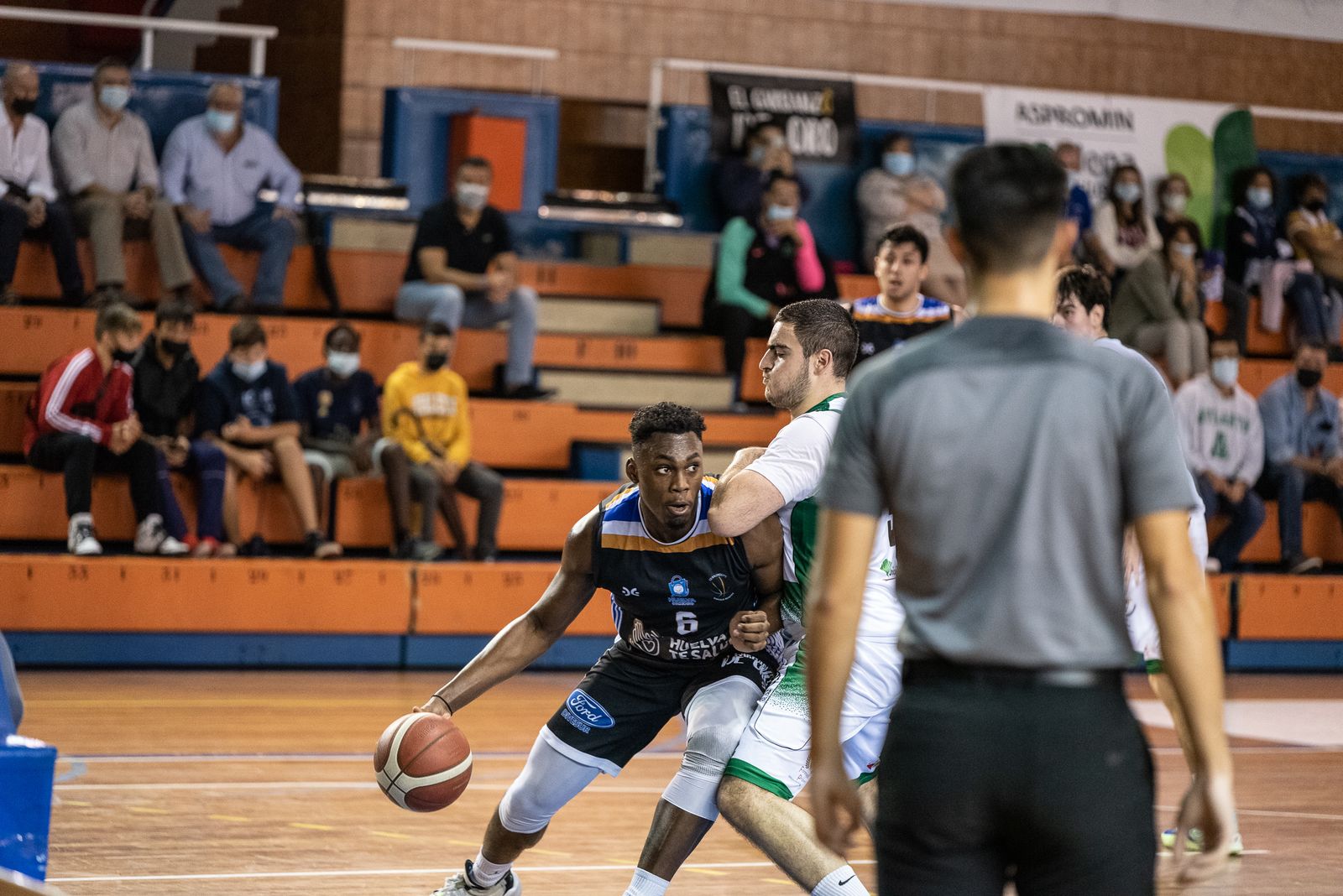 Baloncesto: Imágenes del Huelva Comercio - Extremadura