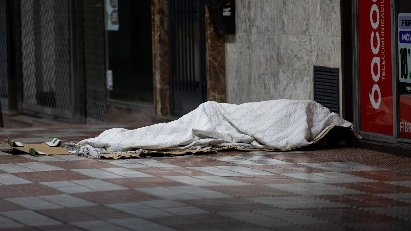 Duras noches para los temporeros en las calles de Jaén