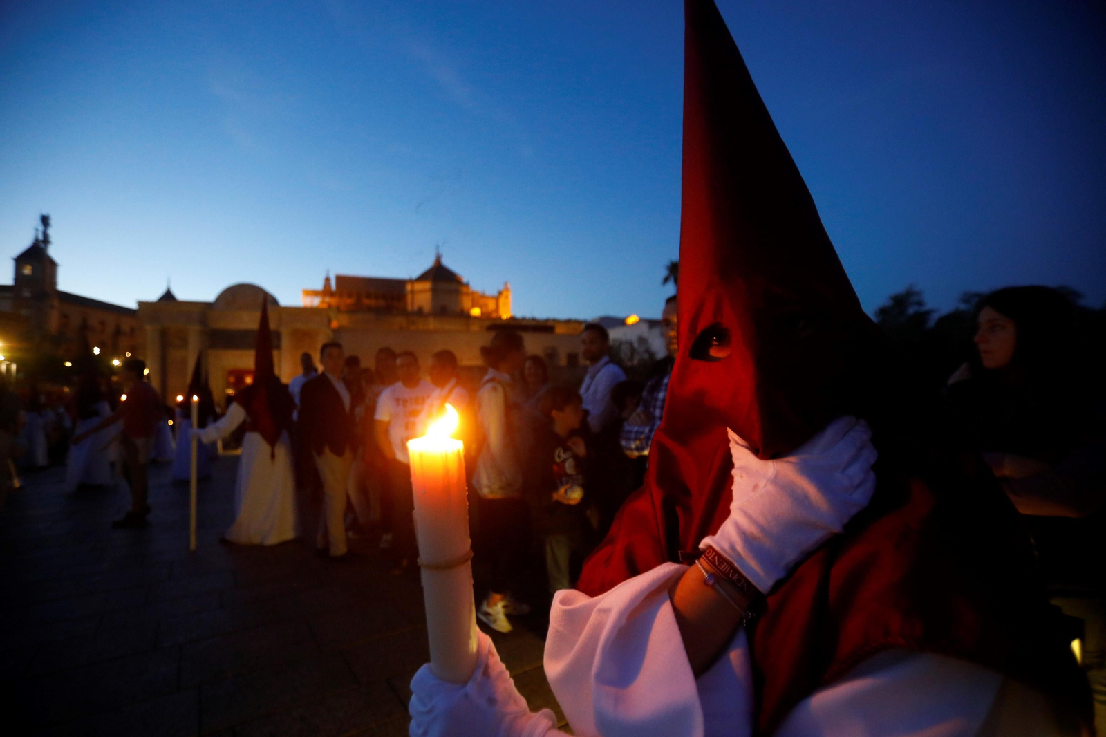 Viernes Santo en Córdoba: la procesión del Descendimiento, en imágenes