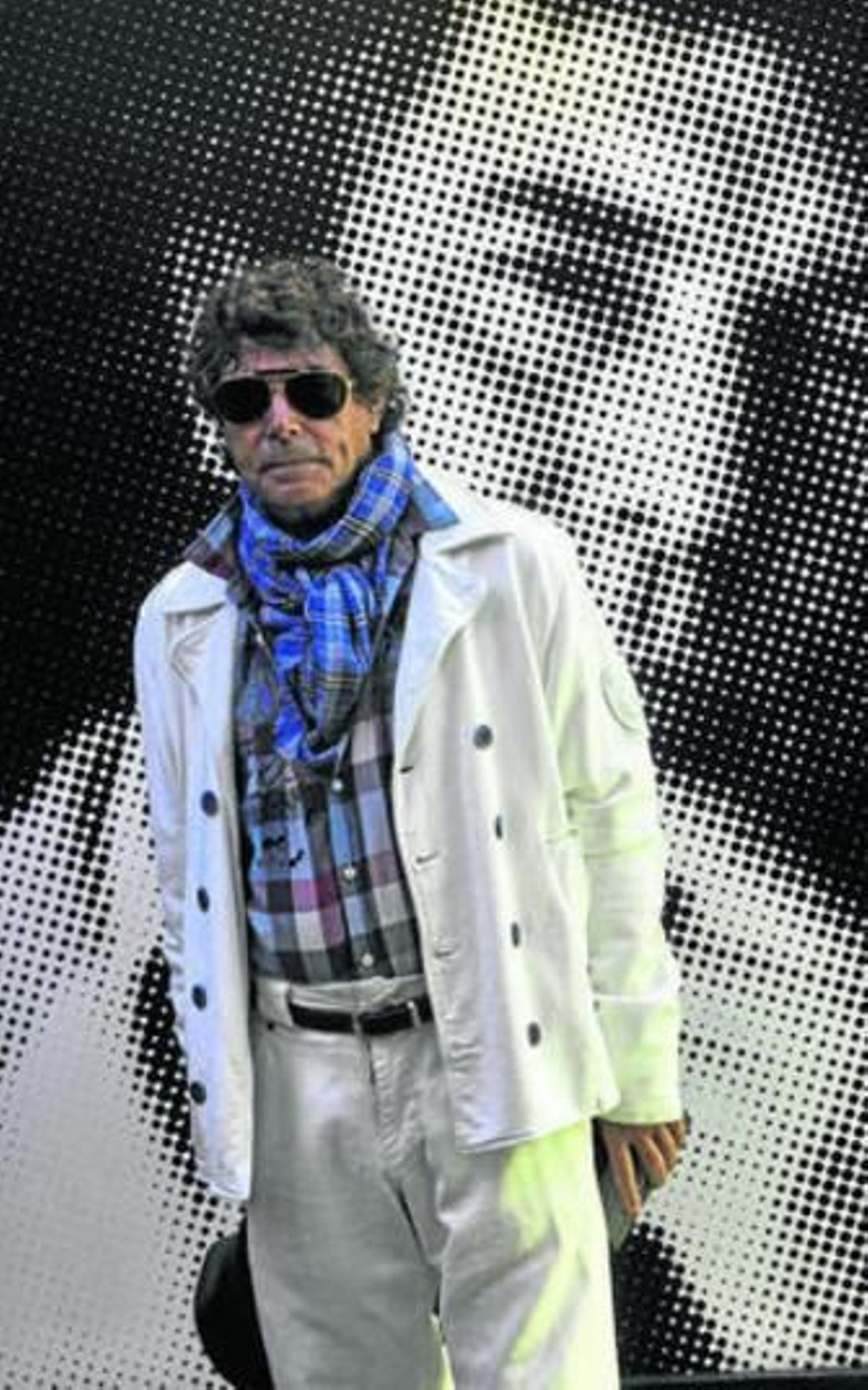 El periodista onubense Jesús Quintero, en su teatro.