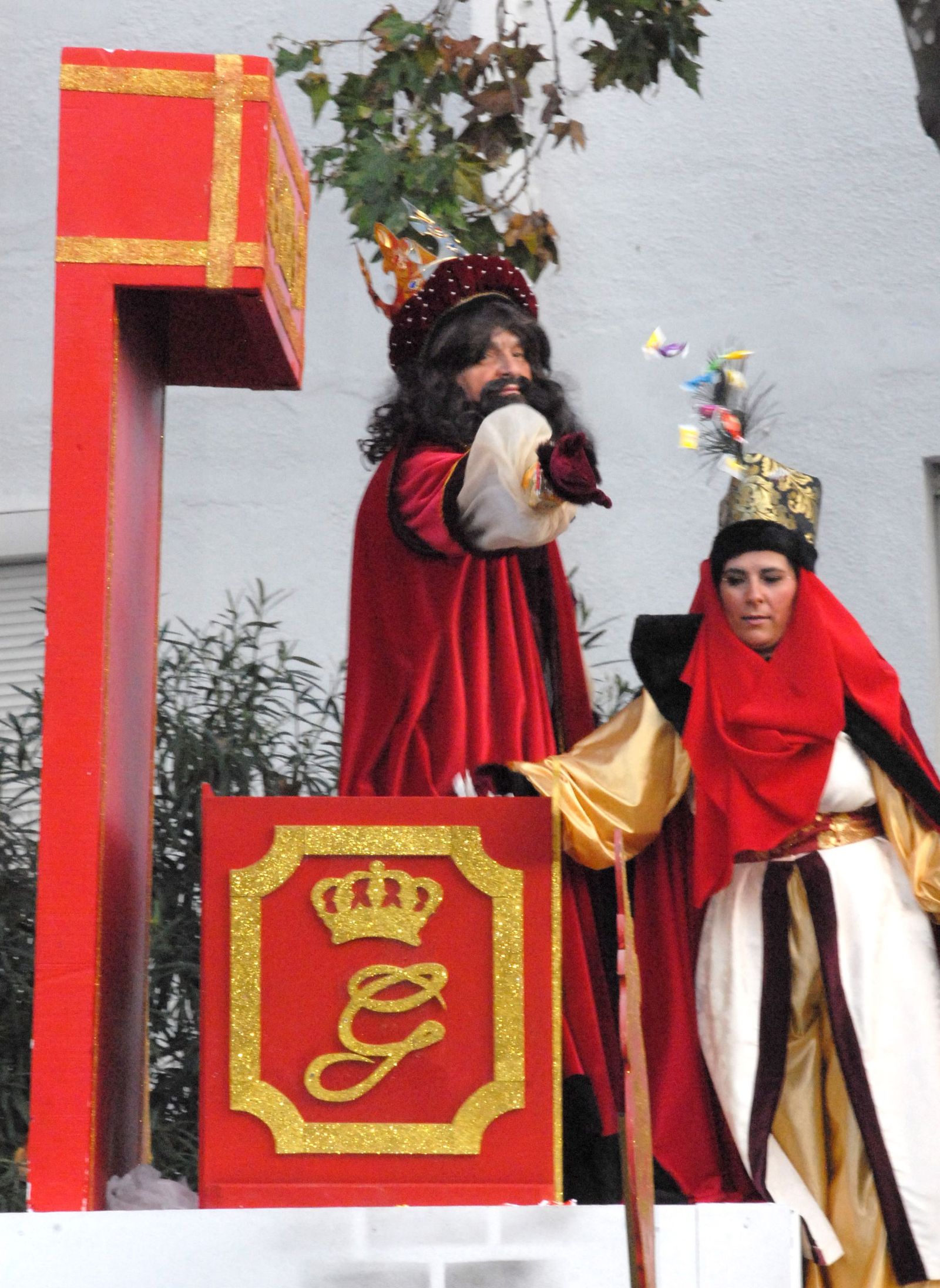 El Rey Gaspar (Juan Galera Reche) en la Cabalgata de 2015 en San Fernando