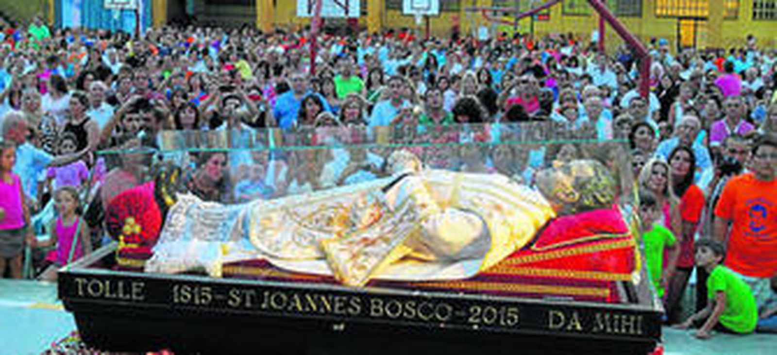 La figura de San Juan Bosco, durante su visita al colegio salesiano de Málaga este mes.