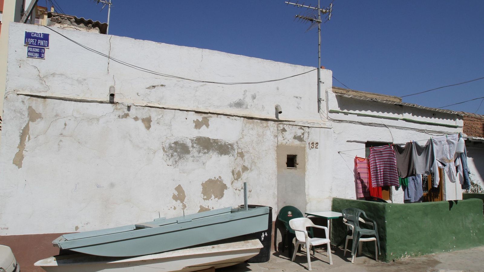 Barcas se amontonan en calle López Pinto, el centro neurálgico del actual Bulto Barcas se amontonan en calle López Pinto, el centro neurálgico del actual Bulto
