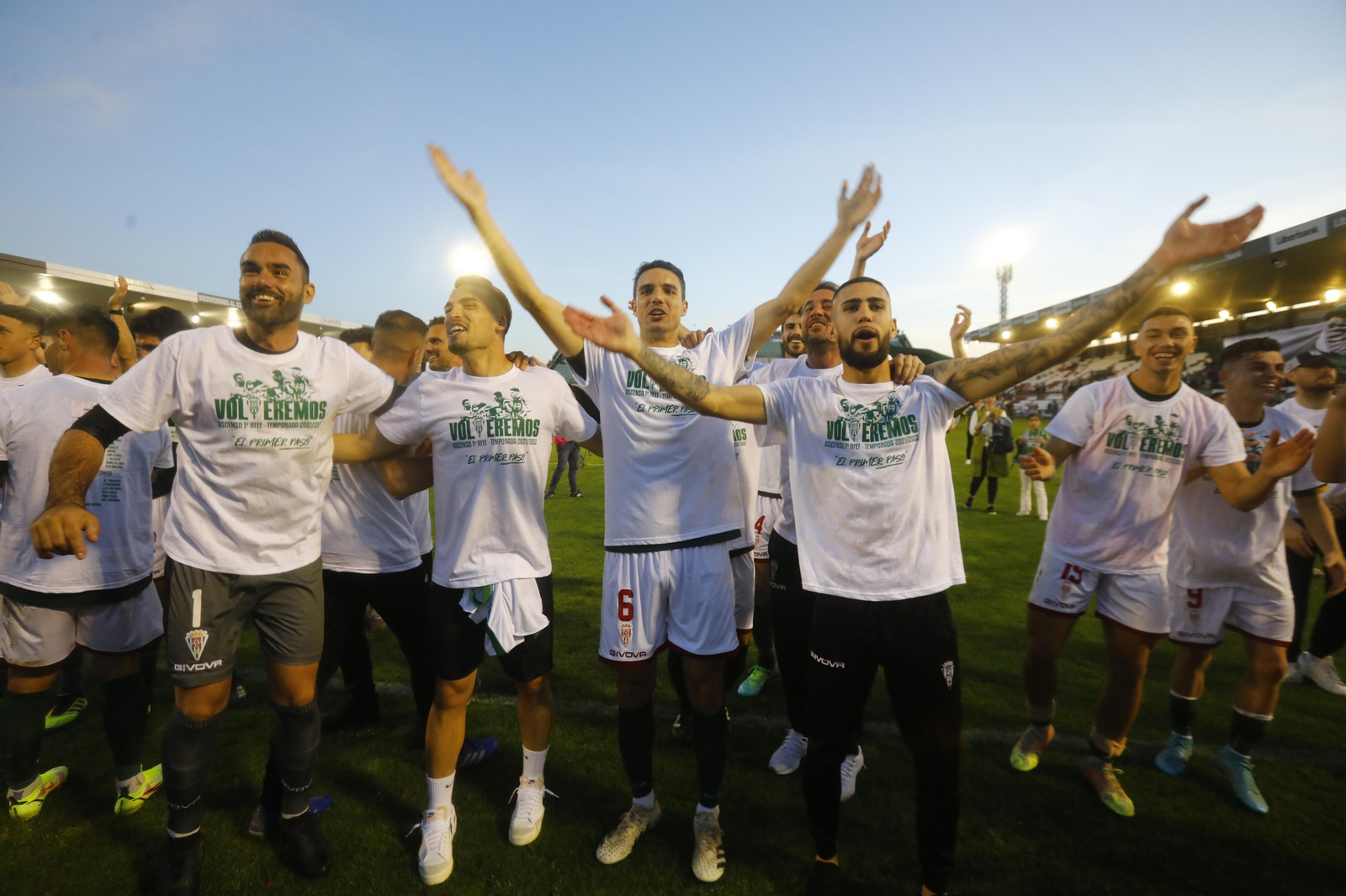 Las imágenes de la fiesta del ascenso del Córdoba CF en Mérida