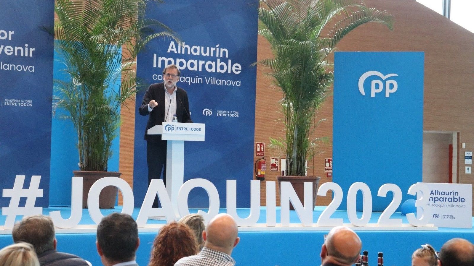 Mariano Rajoy, en un mitin del PP en Alhaurín de la Torre, este domingo.