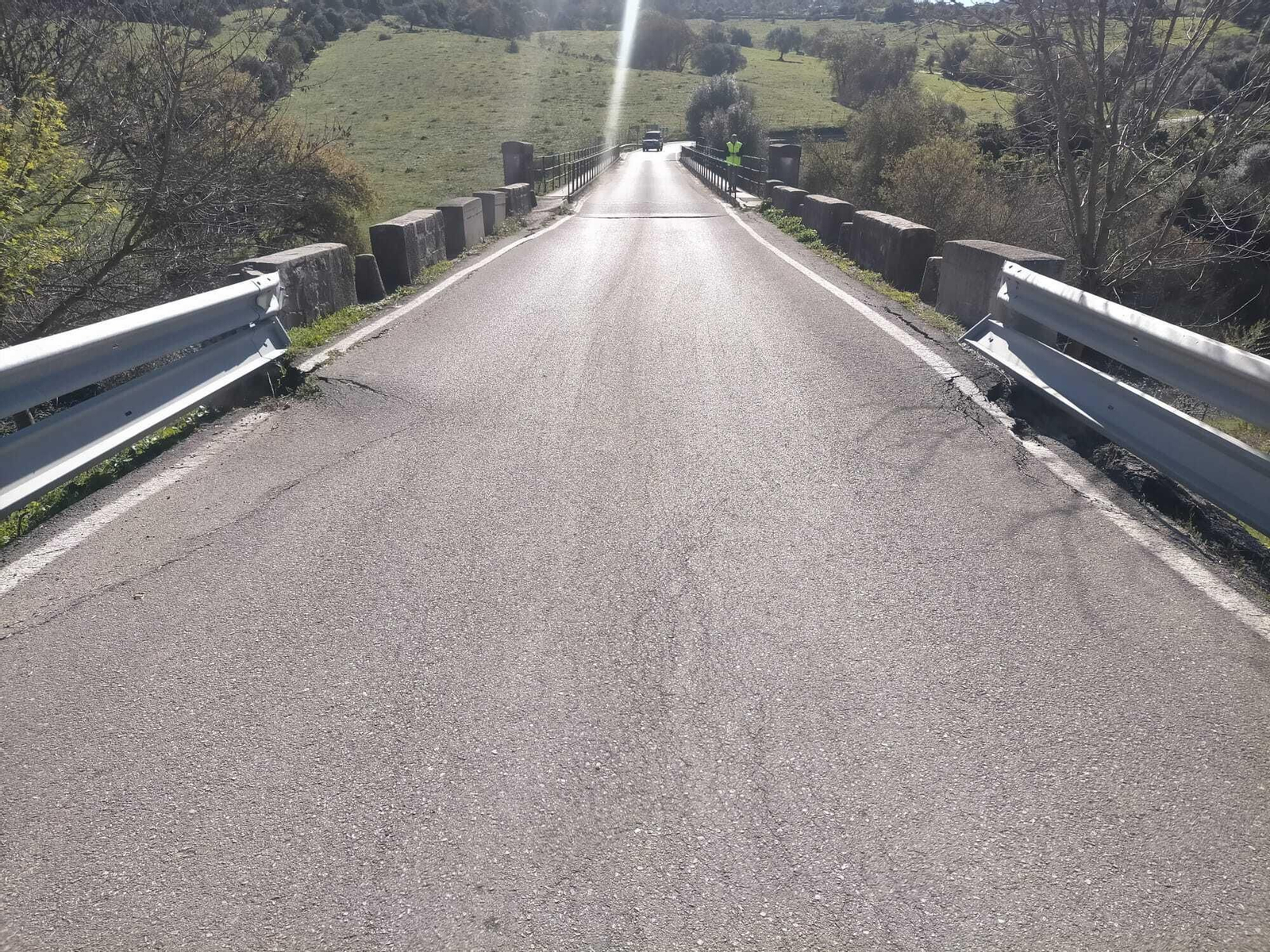 Vista de la carretera MA-9300. Vista de la carretera MA-9300.