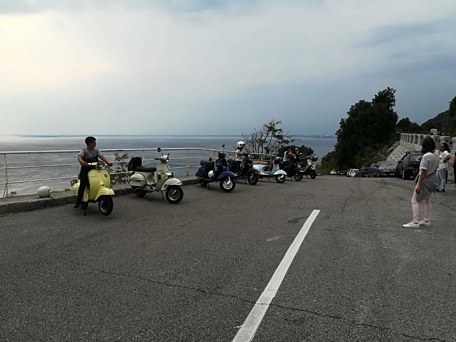 I Ruta  en Vespa por Andalucía El Avispero.