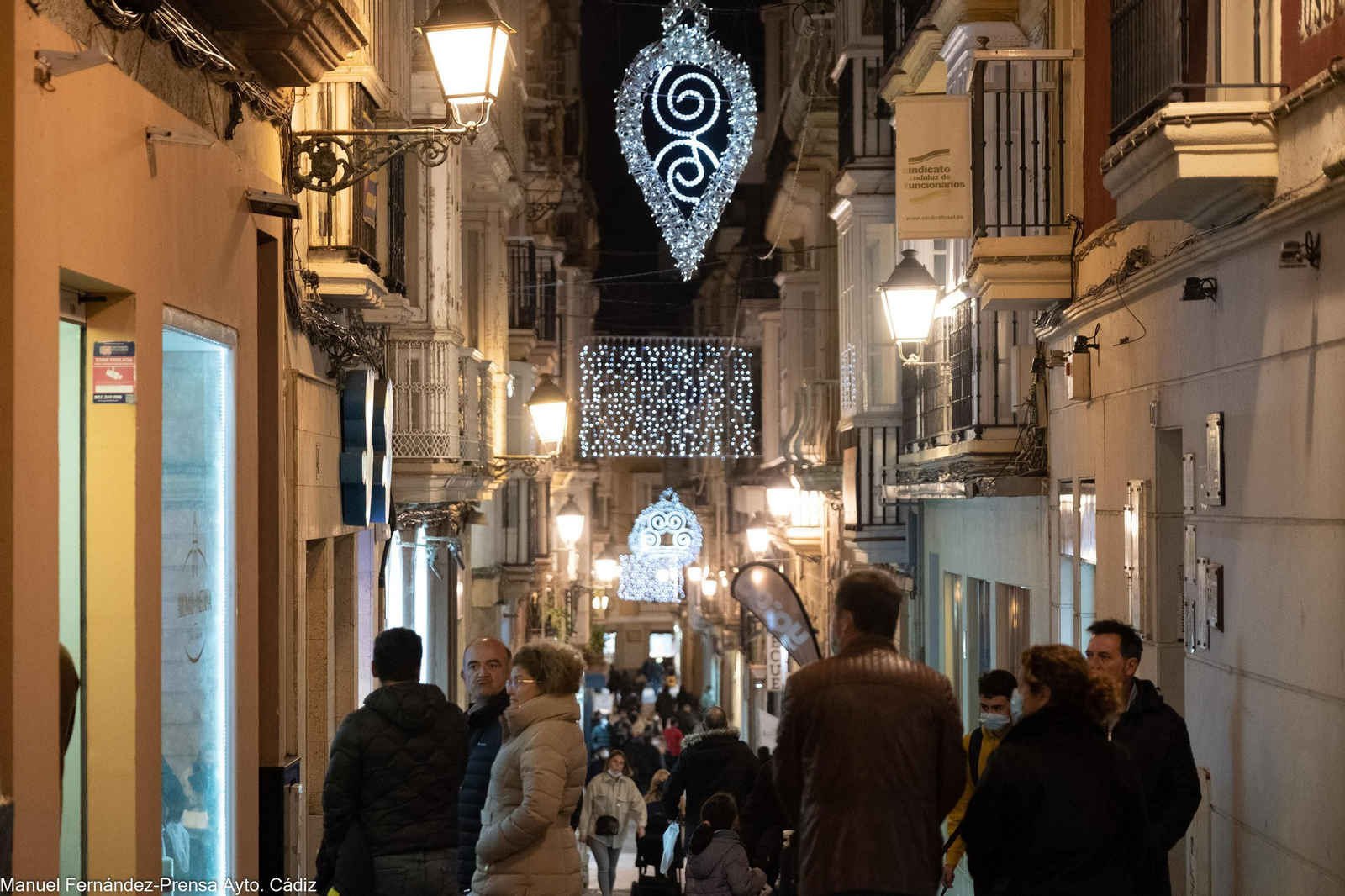 Cádiz se ilumina por Navidad